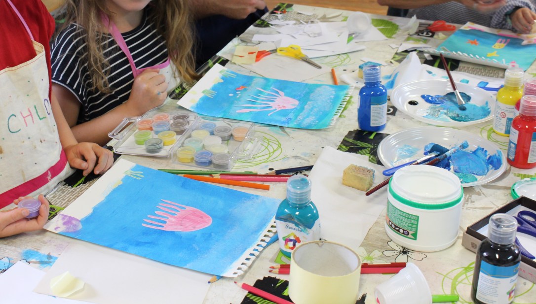 Plongeons dans les couleurs - atelier en famille - Musartdit (9)